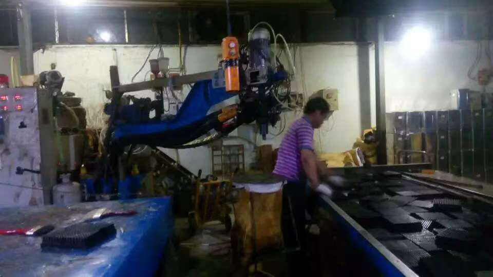 聚氨酯浇筑2.jpg