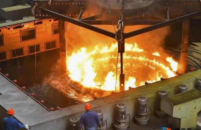 全面了解:锰钢焊接热处理筛网,方孔与圆孔的区别与关联