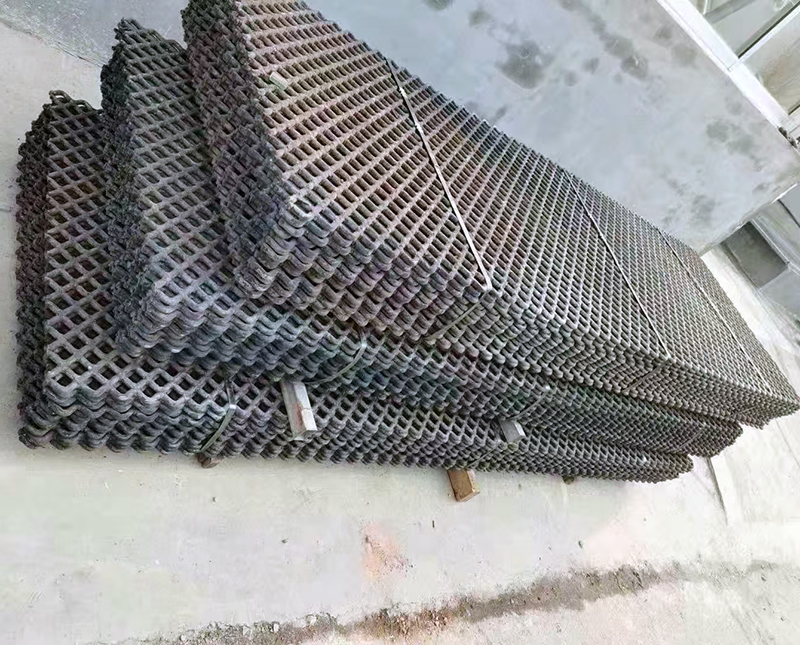 锰钢焊接热处理筛网,较大孔径为何推荐人工焊接