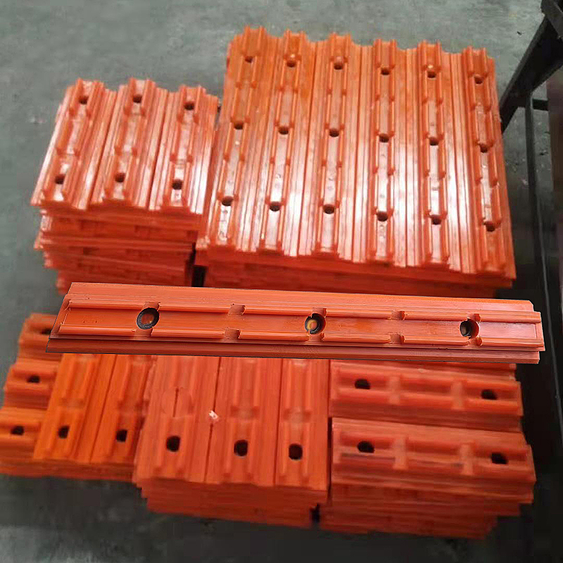 轨座2.jpg 轨座2.jpg